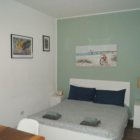ミラノHouse Naviglio Quattroアパートメント エクステリア 写真